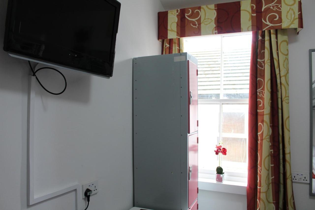 Backpackers Blackpool Hotel & Suites Exterior photo