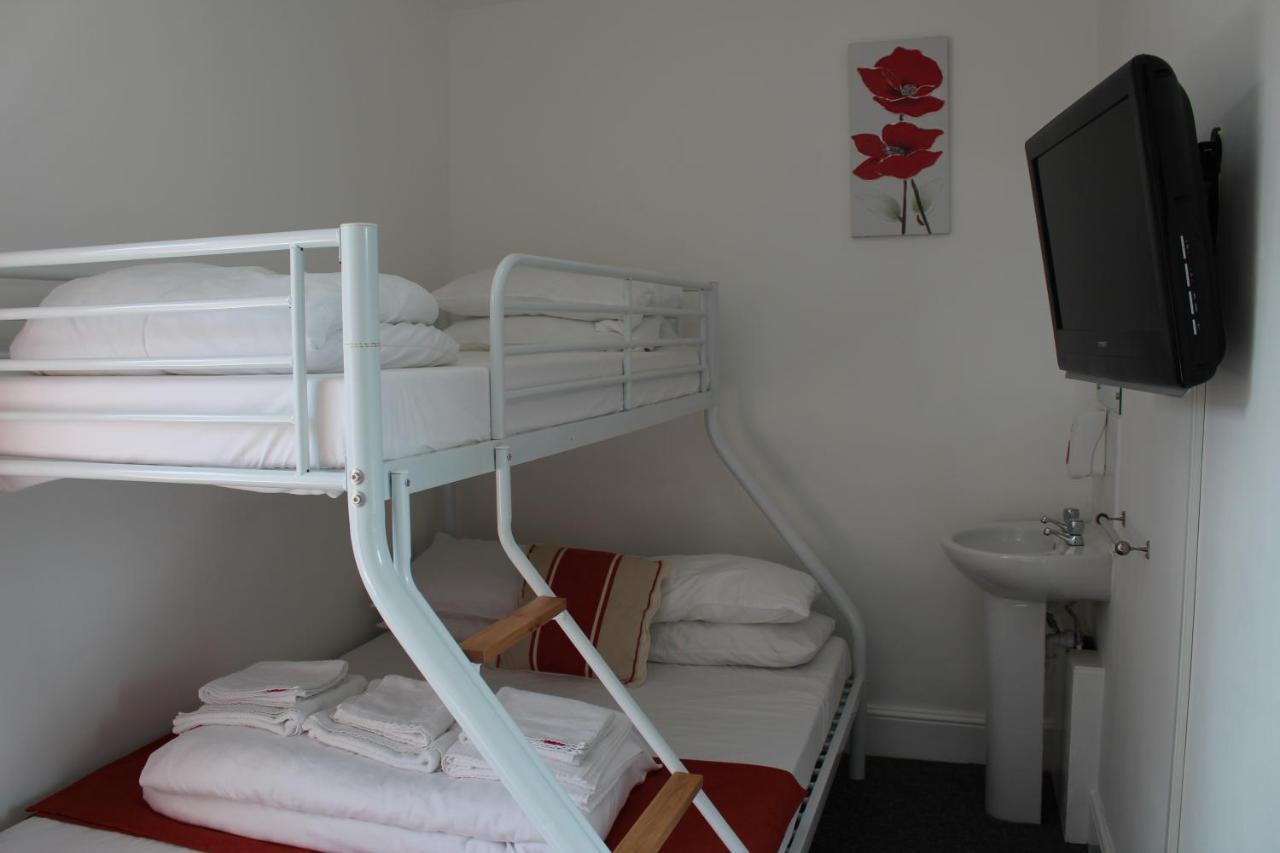 Backpackers Blackpool Hotel & Suites Exterior photo