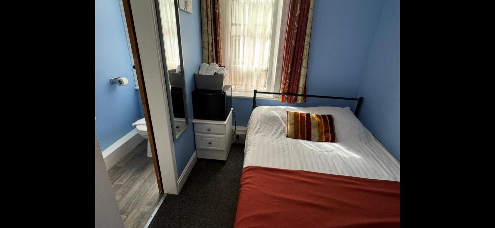 Backpackers Blackpool Hotel & Suites Exterior photo
