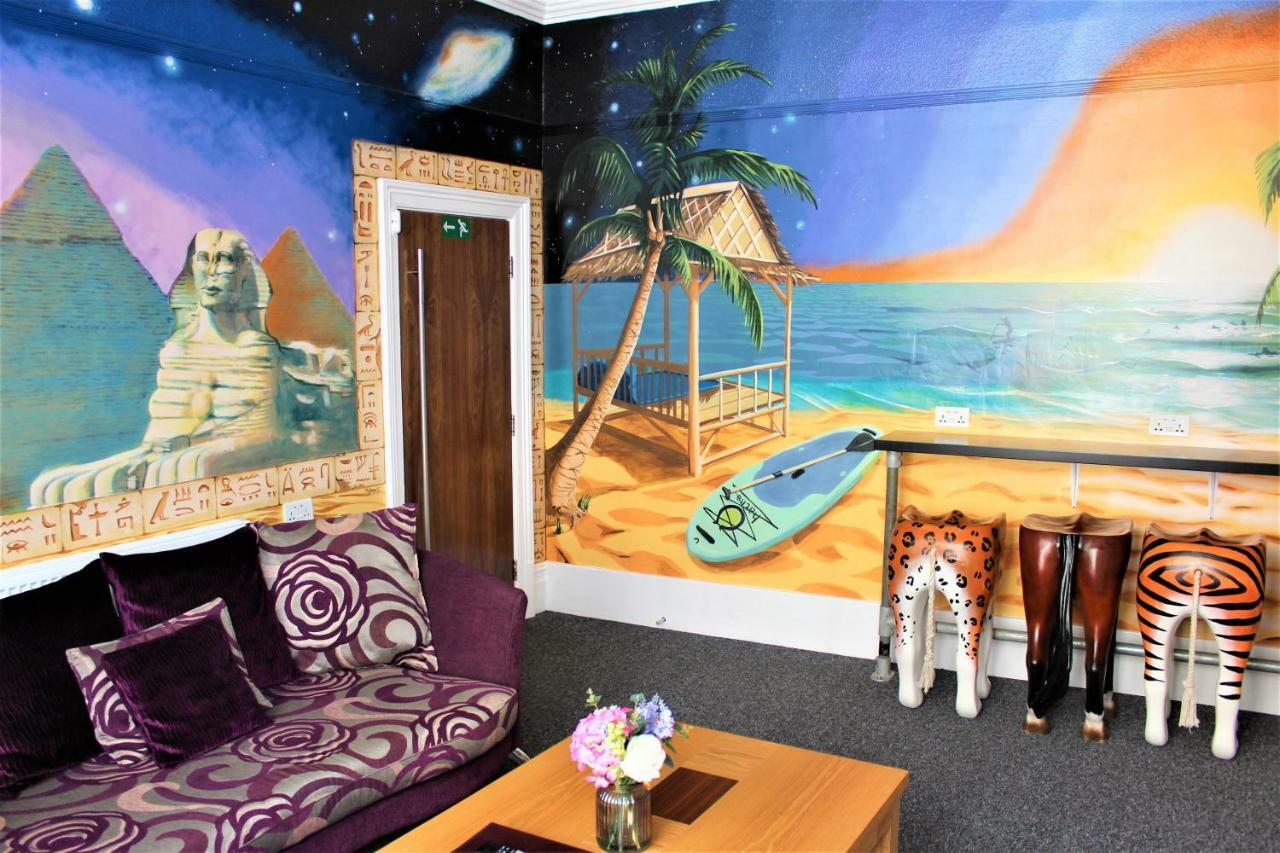 Backpackers Blackpool Hotel & Suites Exterior photo